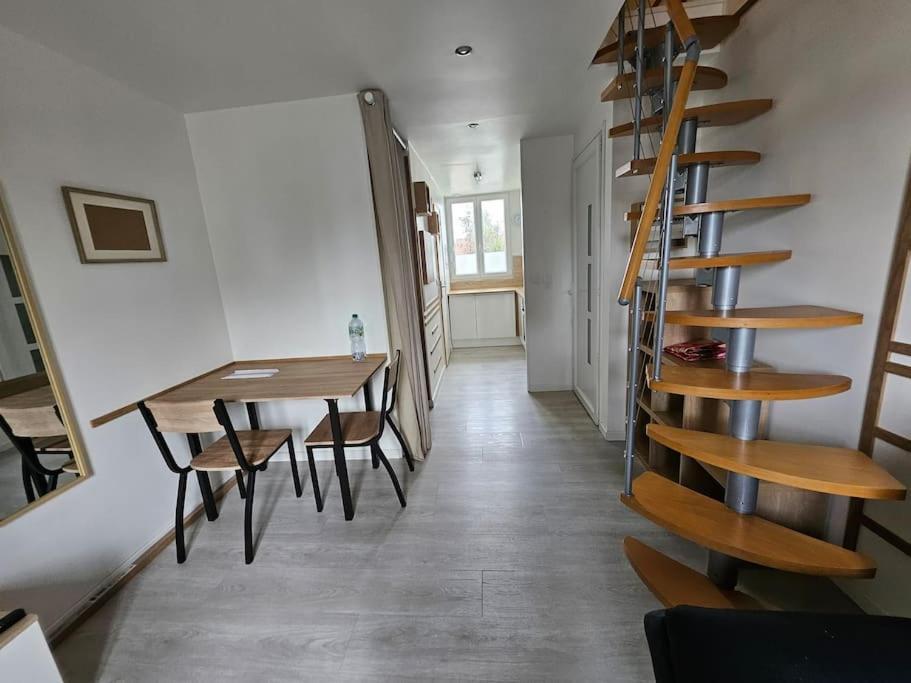 Le Duplex Vercingetorix Proche Paris Et Apartment